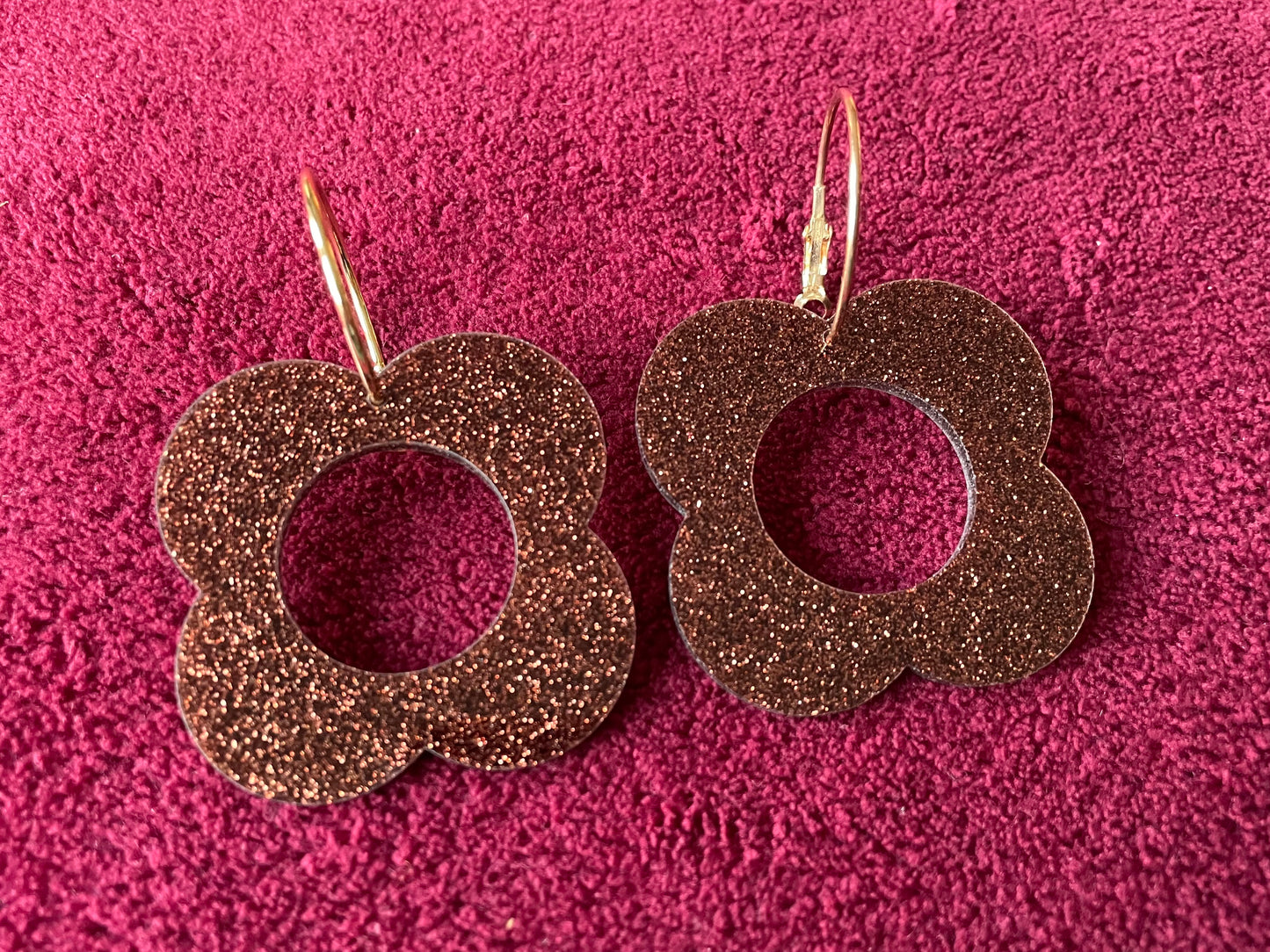 Dottie Hollow Hoops - Hung On You Boutique