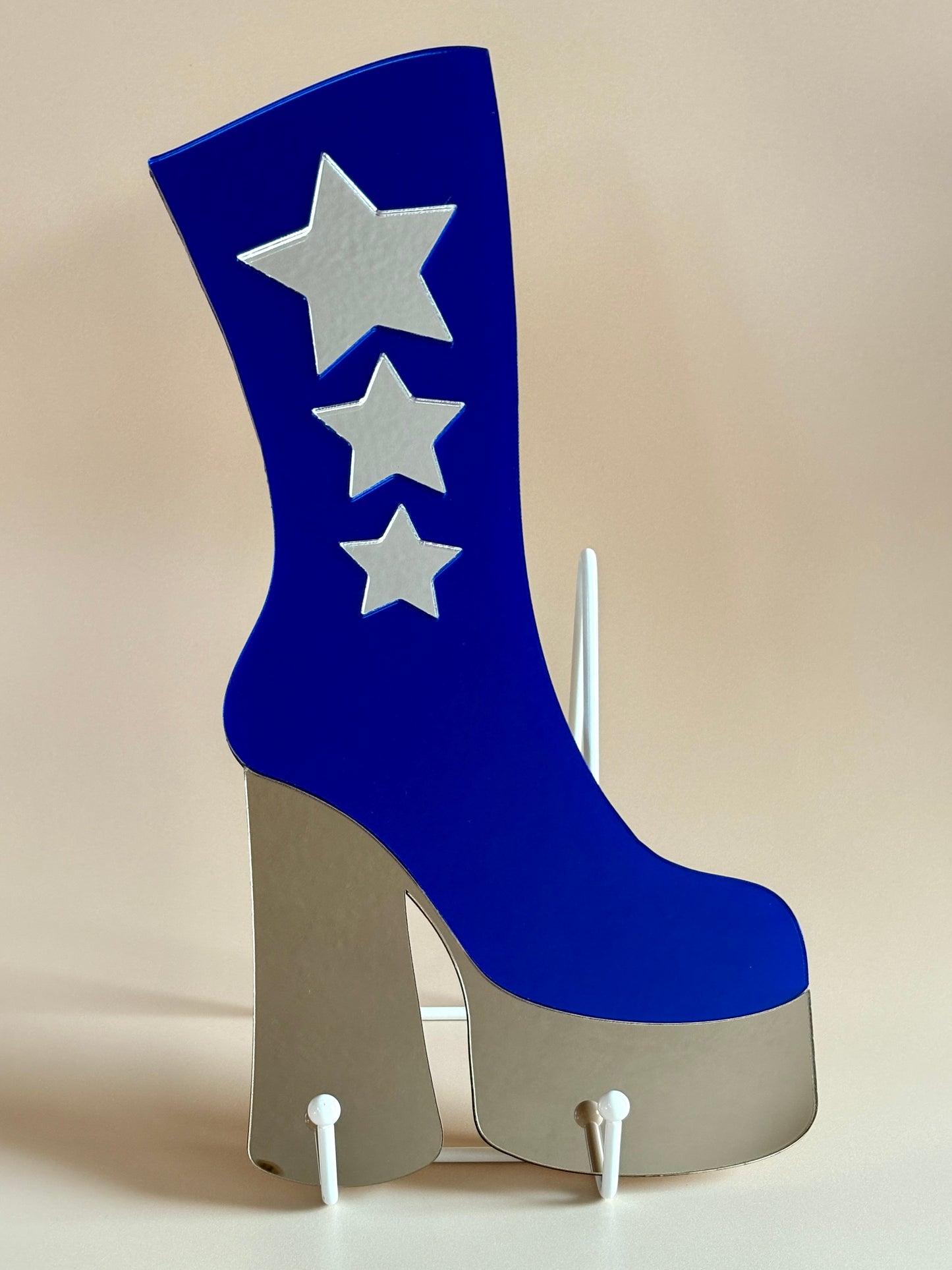 Boogie Shoe Wall Hanging: Stars