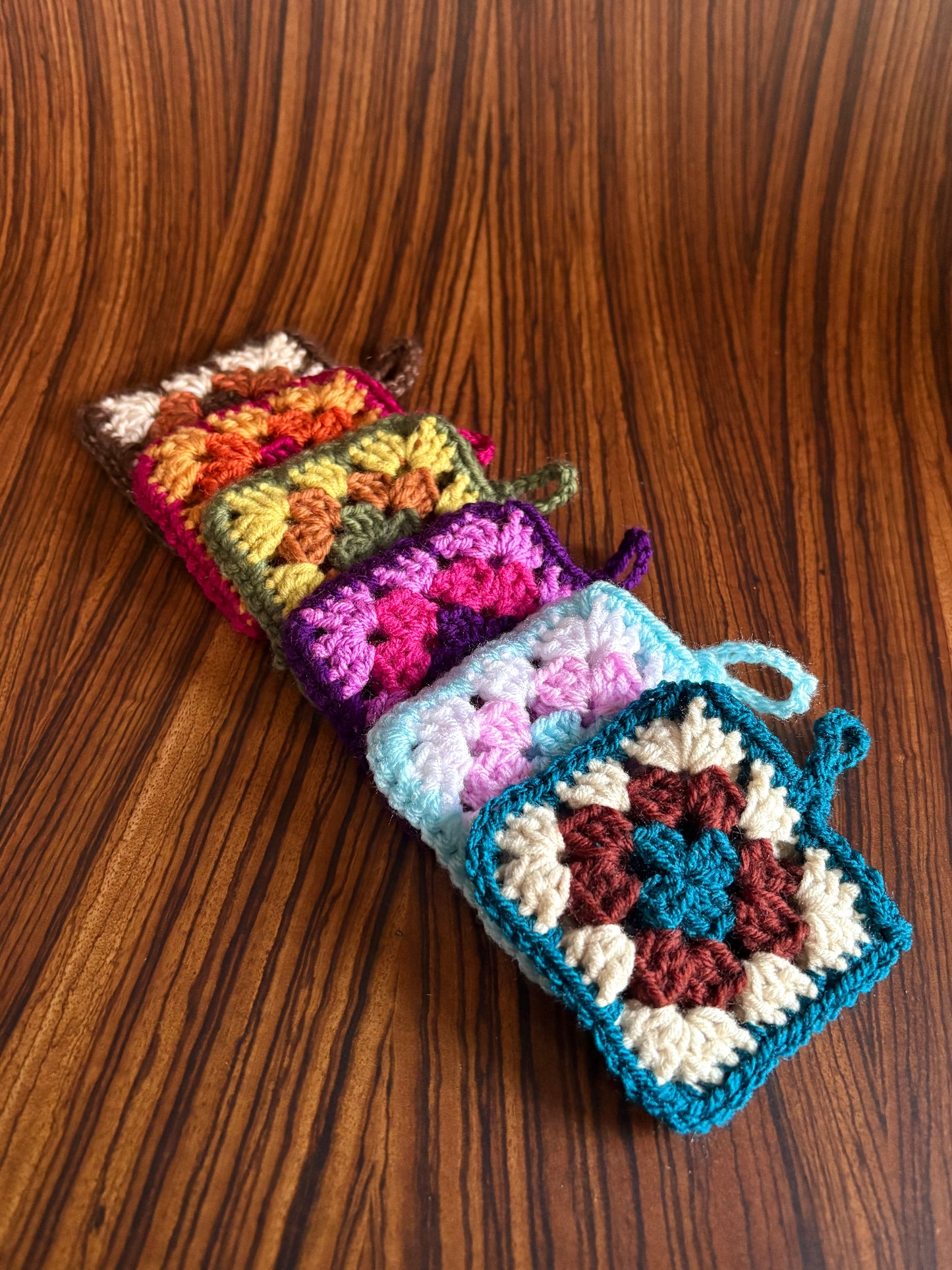 Crochet Wireless Earphone Holder