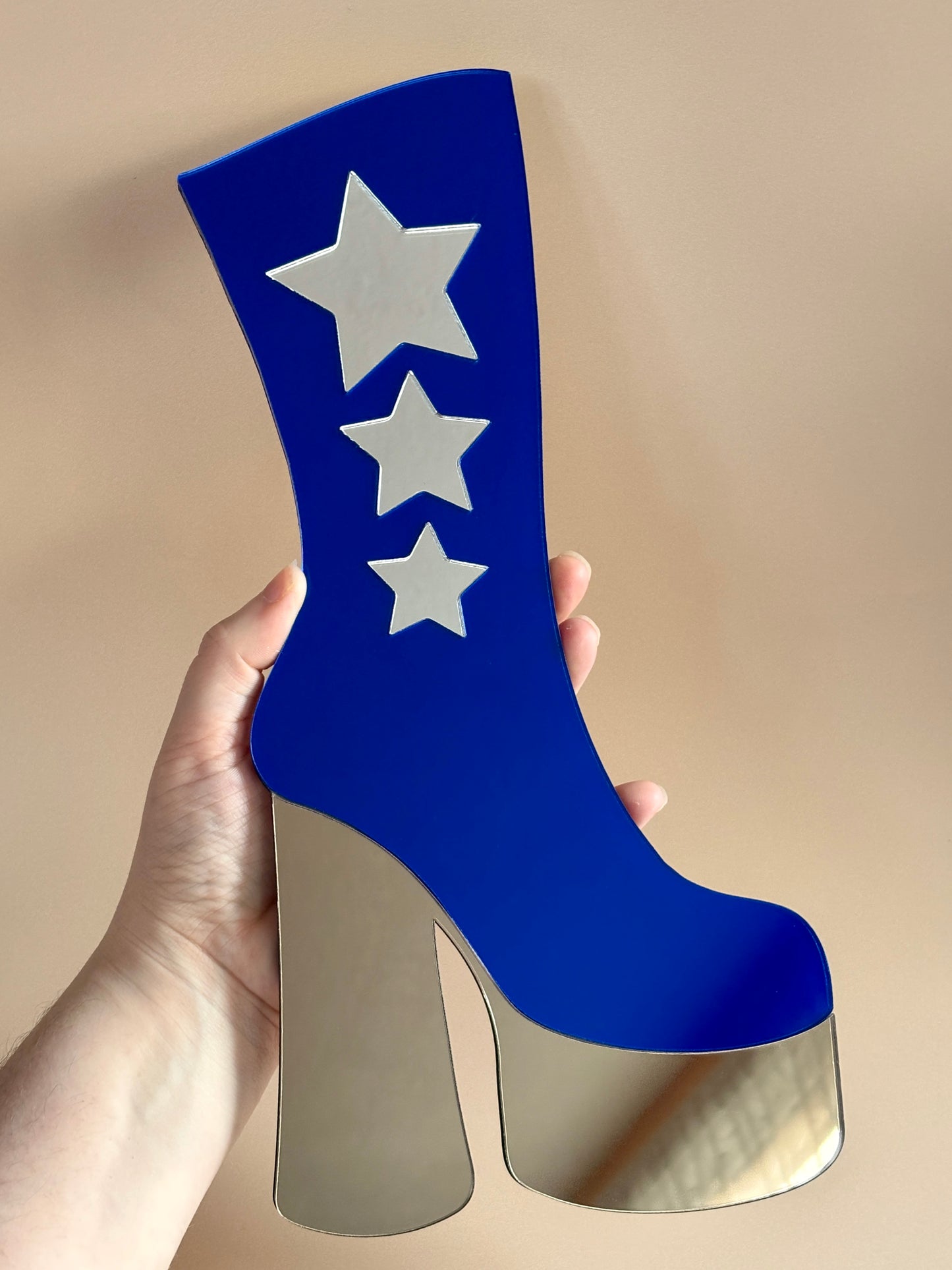 Boogie Shoe Wall Hanging: Stars