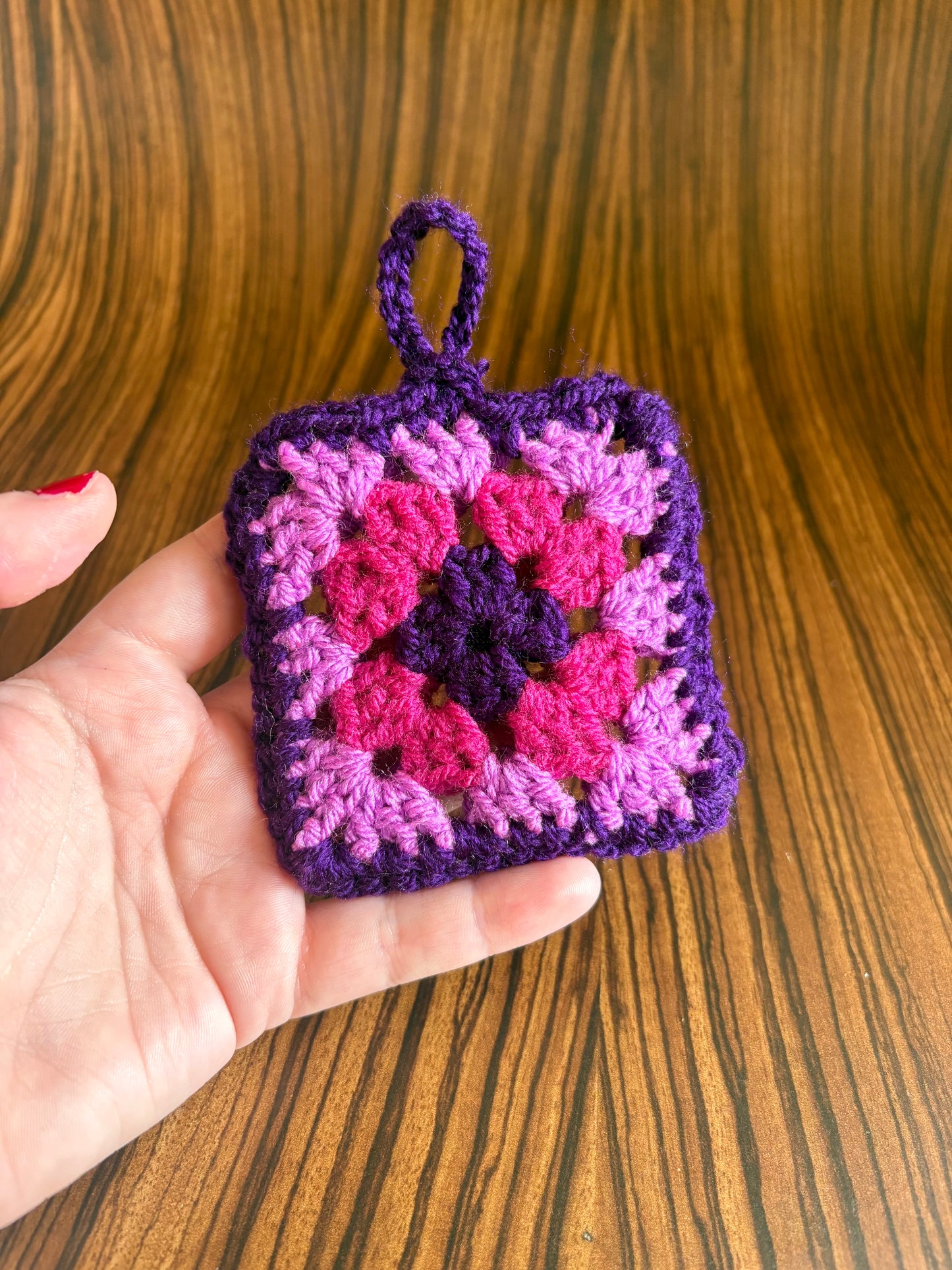 Crochet Wireless Earphone Holder