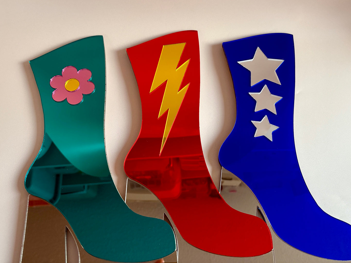 Boogie Shoe Wall Hanging: Stars