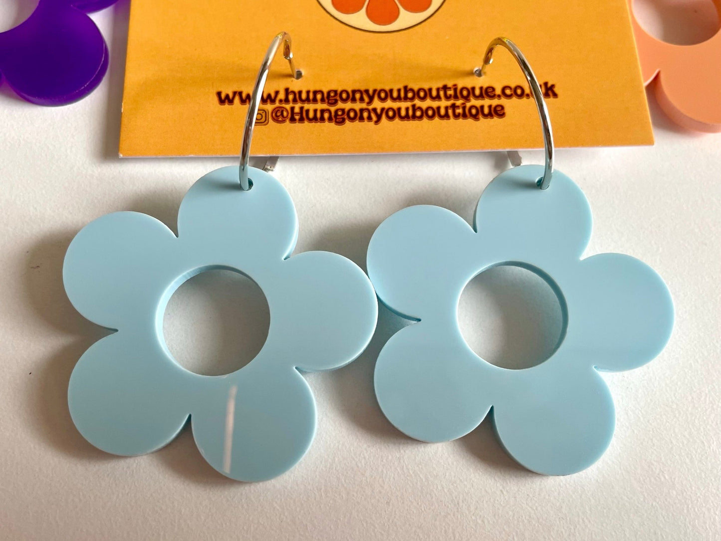 Daisy Dangle Earrings - Hung On You Boutique