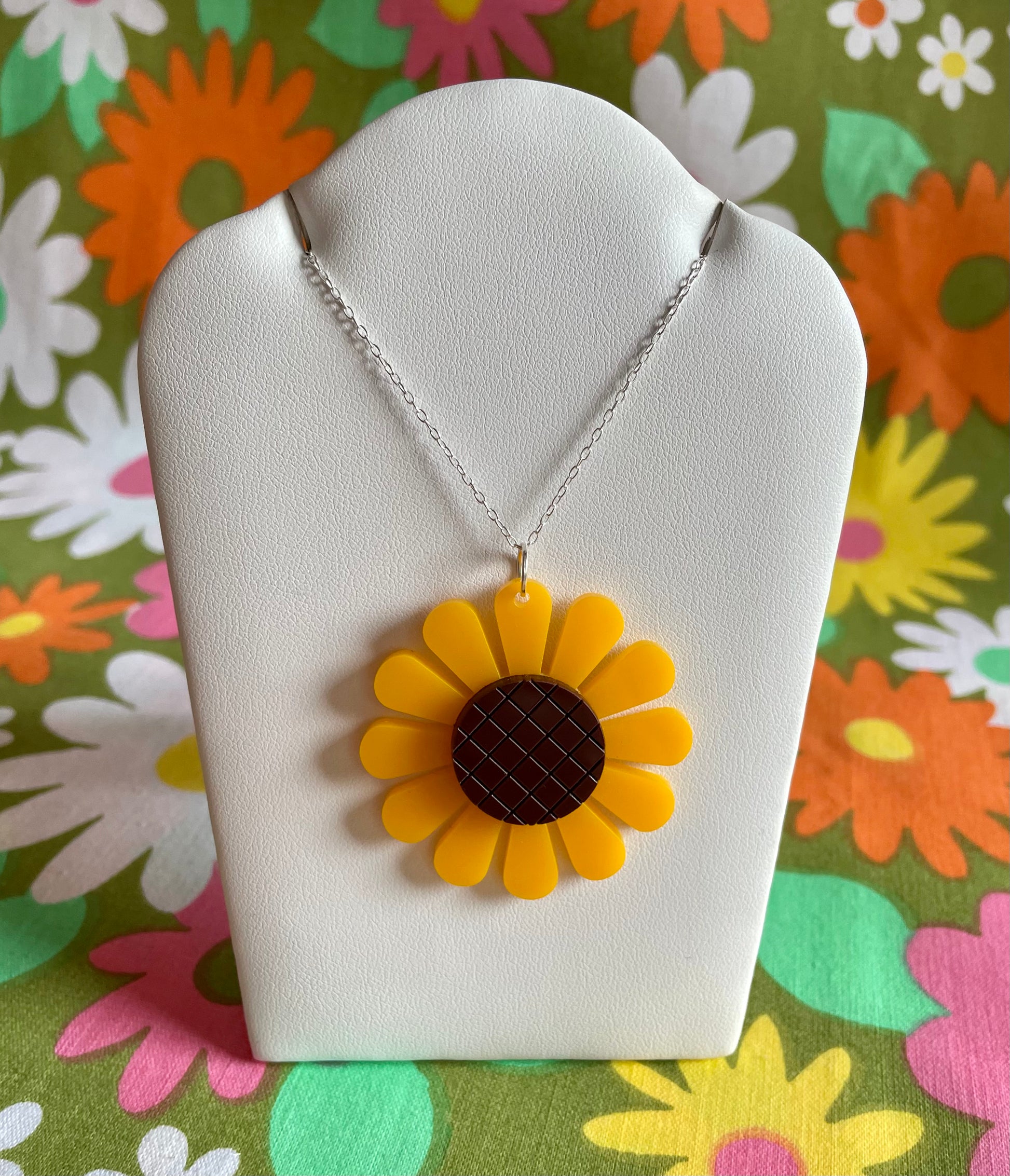 Sunflower Necklace - Hung On You Boutique