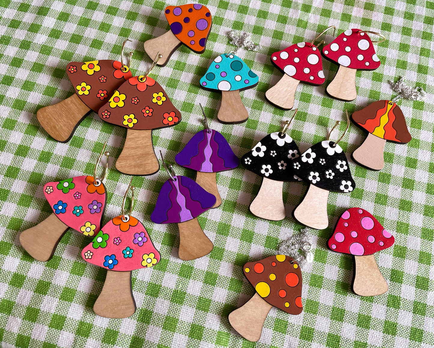 Mushroom Brooch/Hairclip: Spots - Hung On You Boutique