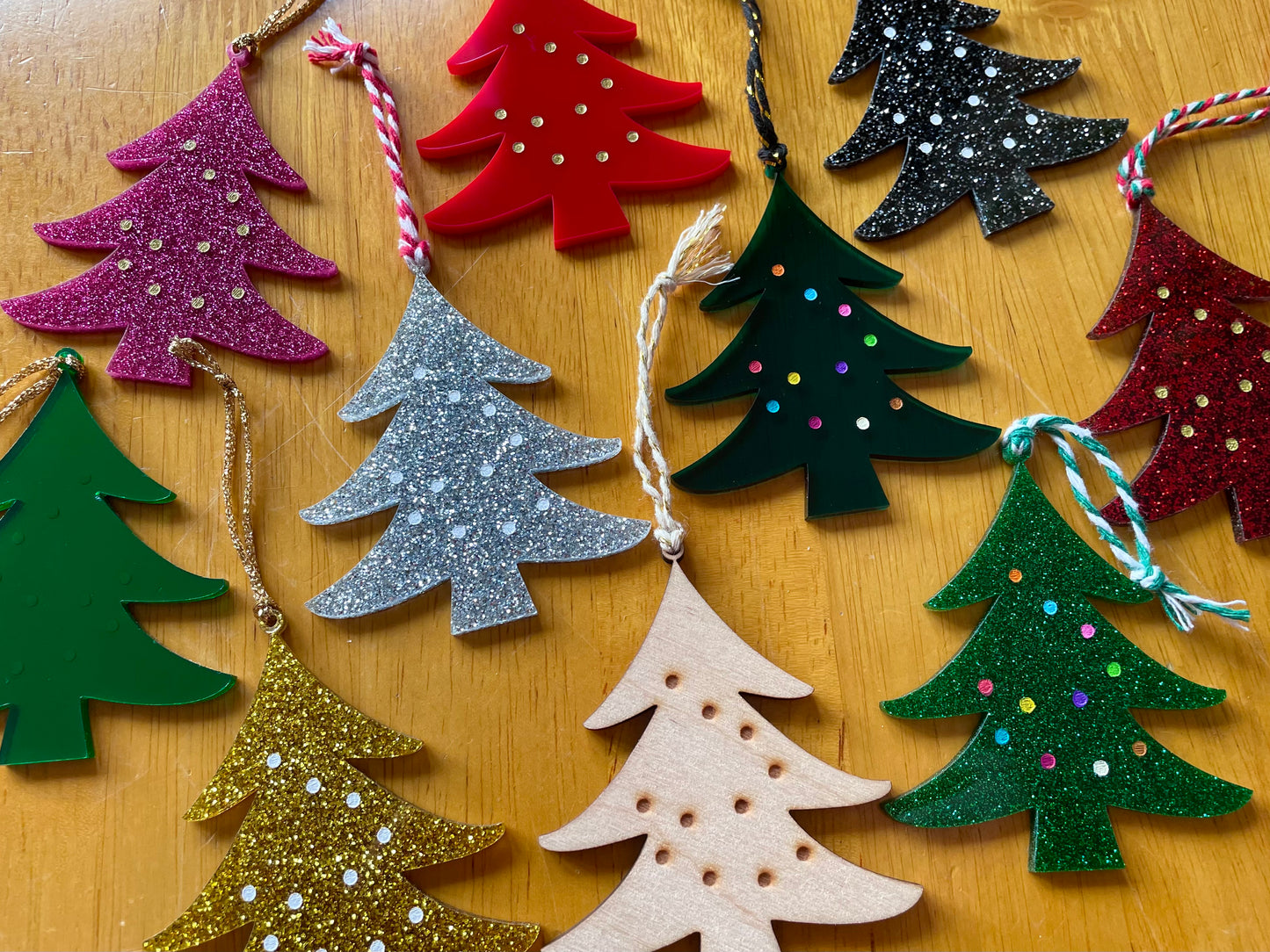 Christmas Decorations: Christmas Tree - Hung On You Boutique