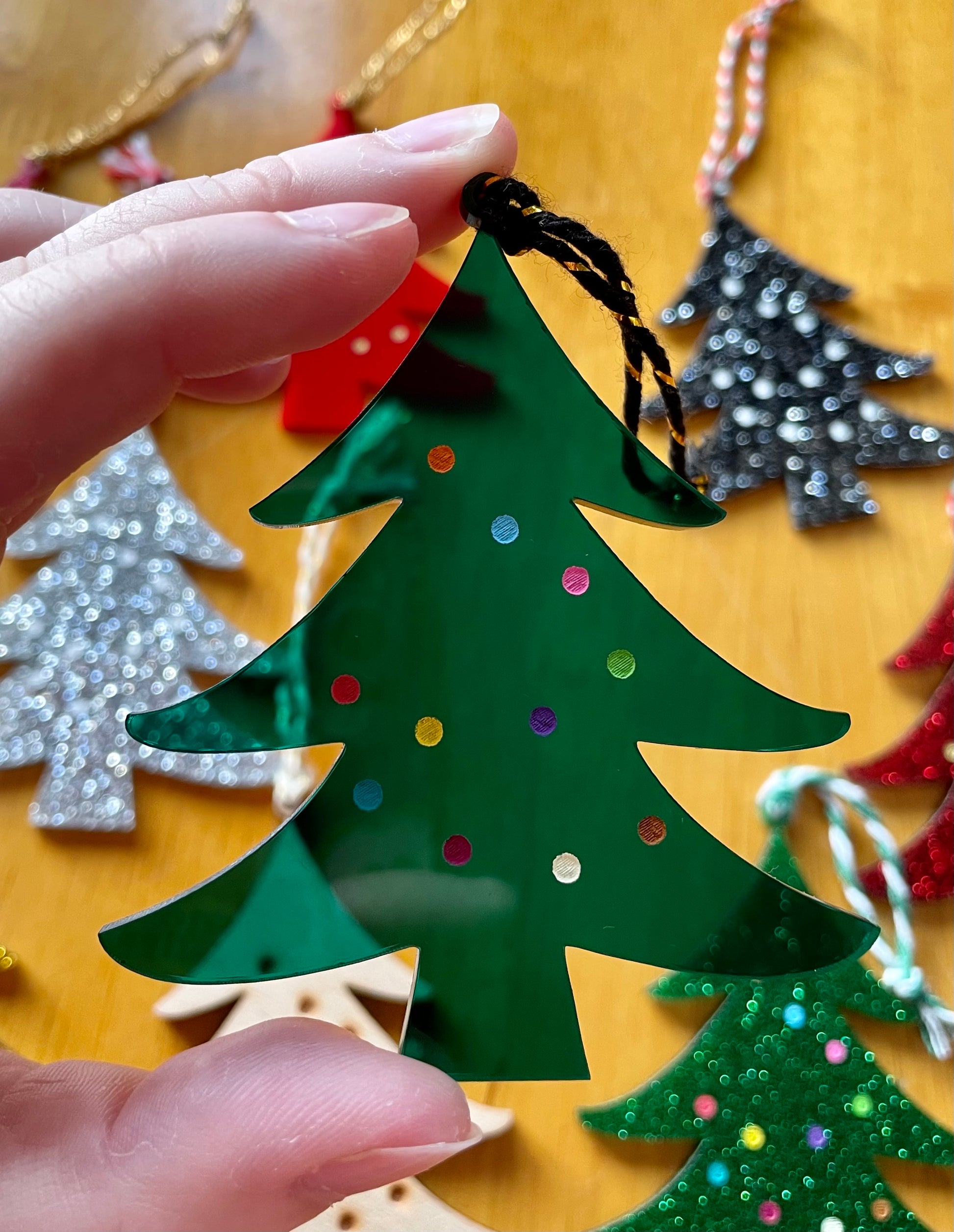 Christmas Decorations: Christmas Tree - Hung On You Boutique