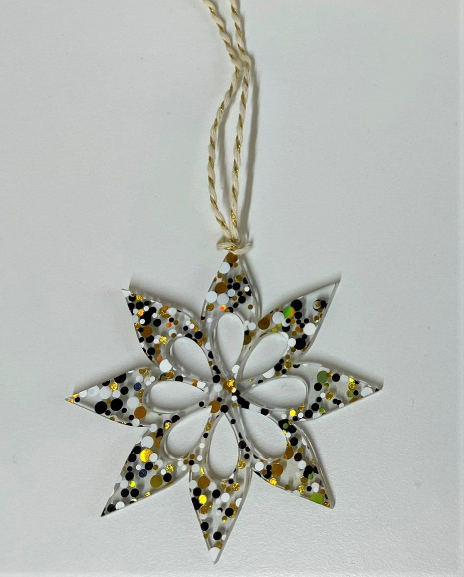 Christmas Decorations: Cut Out Flower - Hung On You Boutique